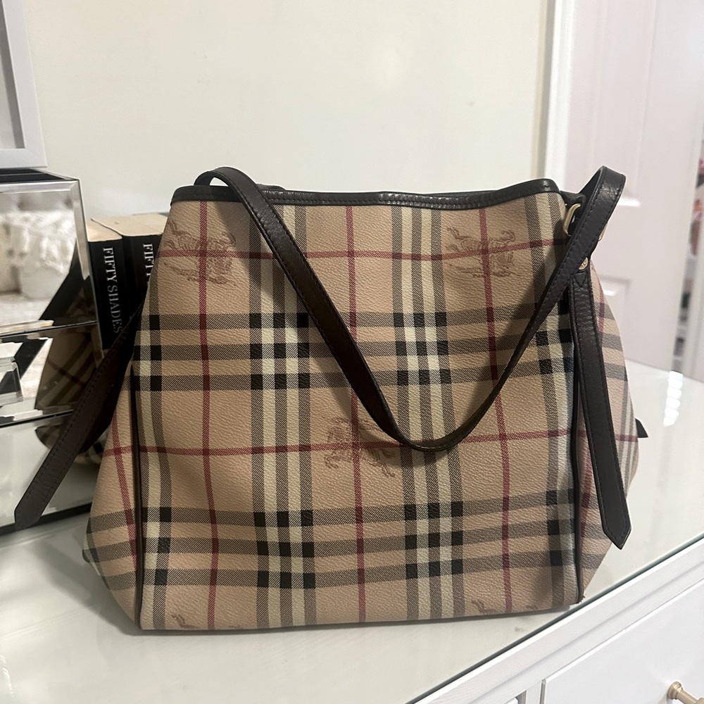 This bag is in very good condition. You will love it! :)